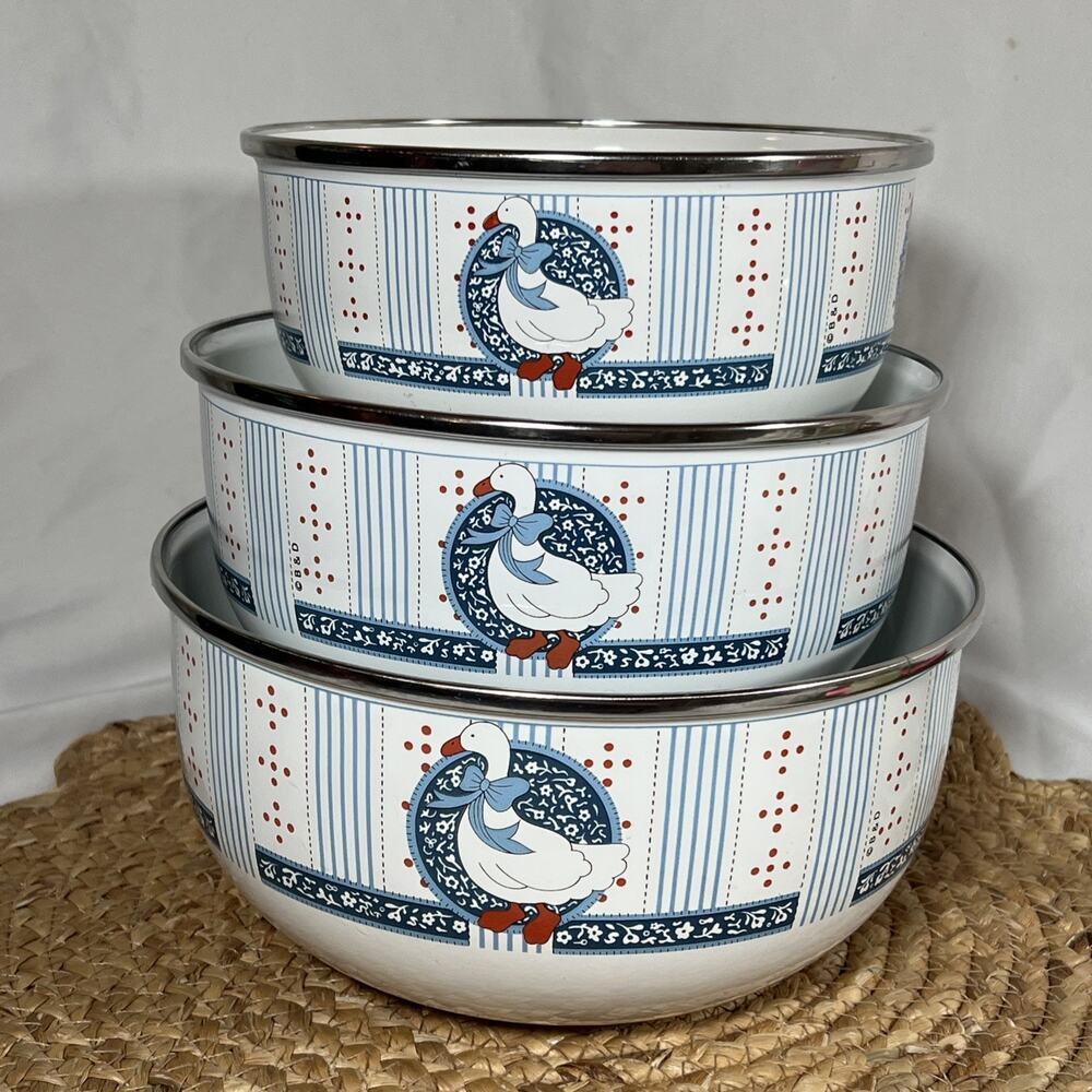 Vintage Baker Hart Stuart Blue Ribbon Goose Enamel Nesting Bowls Set of 3 B & D